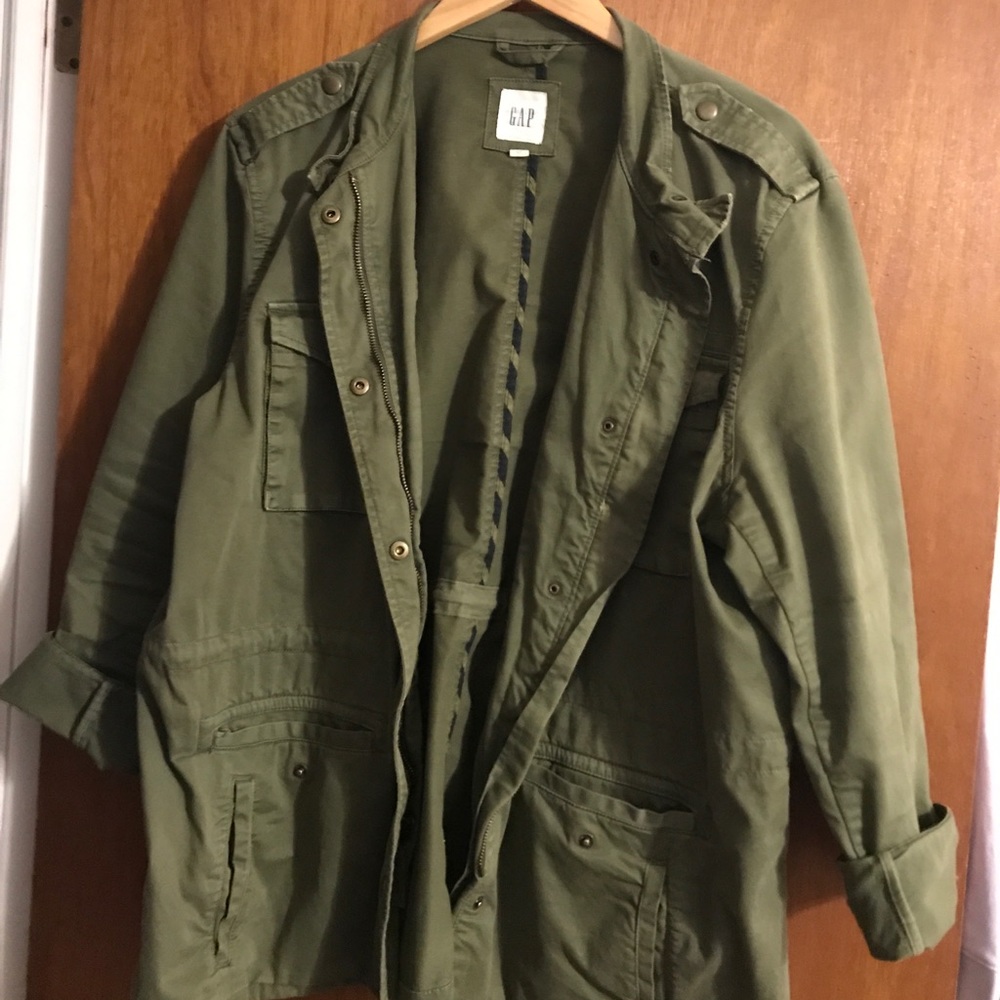 Gap utility-style army green jacket